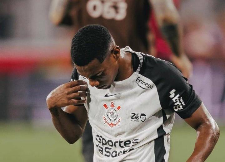  米兰锁定巴西新星安德烈；转会仅剩最后一步审批。 体育新闻 米兰锁定巴西新星安德烈；转会仅剩最后一步审批。 体育新闻 米兰锁定巴西新星安德烈；转会仅剩最后一步审批。 体育新闻