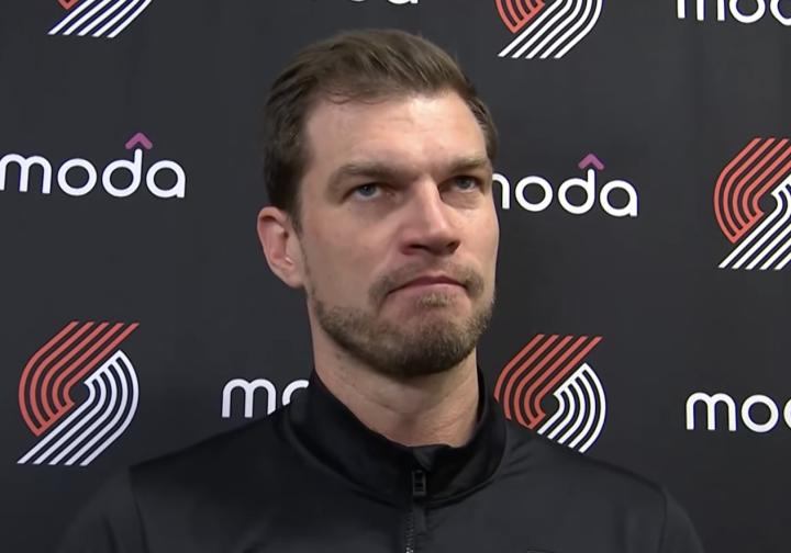  开拓者主帅斯普利特赛后谈杨瀚森；身体素质稳步提升，多项能力仍需磨炼。 体育新闻 开拓者主帅斯普利特赛后谈杨瀚森；身体素质稳步提升，多项能力仍需磨炼。 体育新闻 开拓者主帅斯普利特赛后谈杨瀚森；身体素质稳步提升，多项能力仍需磨炼。 体育新闻 开拓者主帅斯普利特赛后谈杨瀚森；身体素质稳步提升，多项能力仍需磨炼。 体育新闻