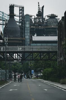 泉城新政亮点频现，青春小店主理人获人才身份认可。