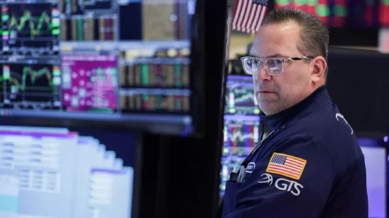 地缘博弈下的美股震荡：多维驱动因素的深度解析 股票财经