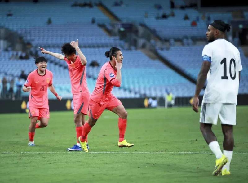  战术碾压与体系溃败：库拉索0-2不敌国足的深层技术解码 体育新闻