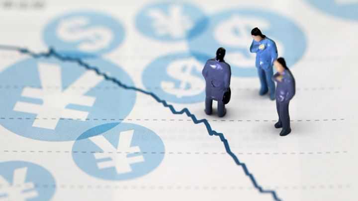  霍尔木兹海峡拦截事件深度复盘：美舰渗透战术与伊朗反制体系的技术博弈 新闻