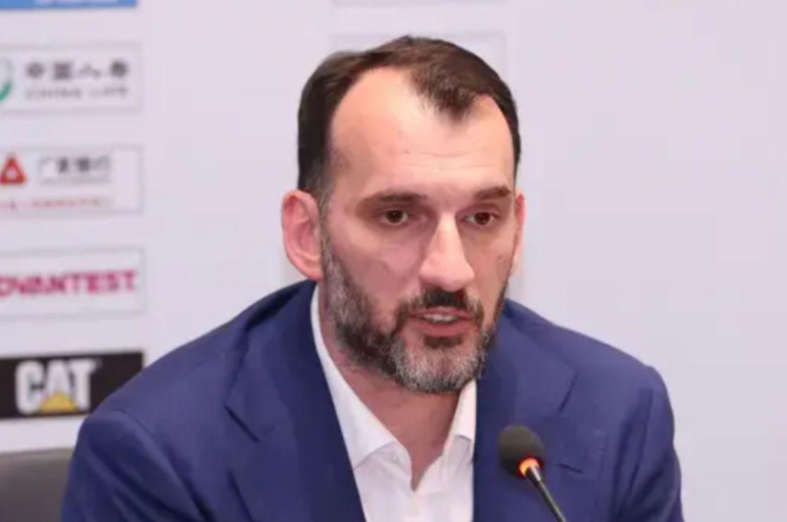  战术失控与信任危机：广东宏远换帅背后的深层逻辑 体育新闻